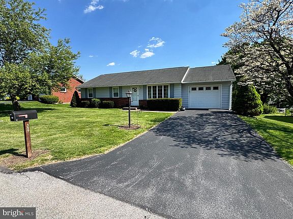2nd image of 349 Holiday Ln