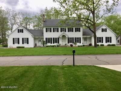 8259 Wallinwood Springs Dr #10, Jenison, MI, 49428