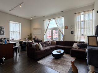 2401 W North Ave #200, Chicago, IL 60622