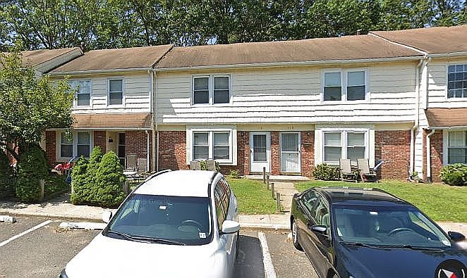 1st image of 112 Colony Cir