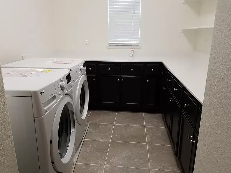 4215 Avalon St — Photo 3