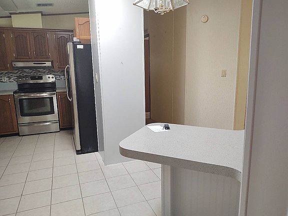 5th image of 56 Bayberry Dr
