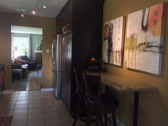 4th image of 101 E North Hills Pl
