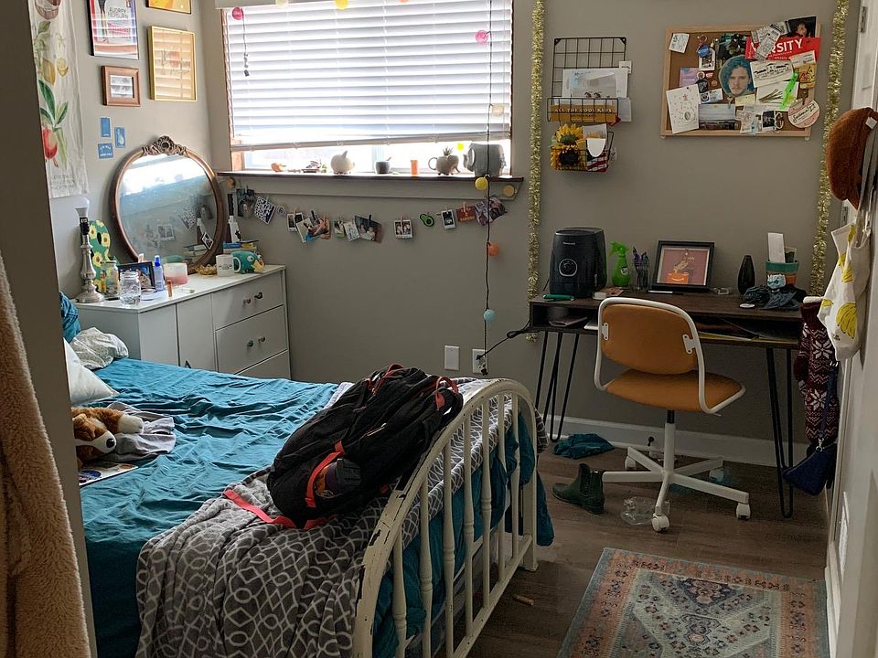 Downstairs bedroom