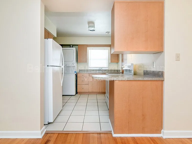 94 Columbia St #4 — Photo 5