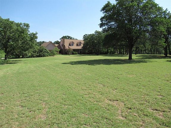 5th image of 129 Brazoswood Dr