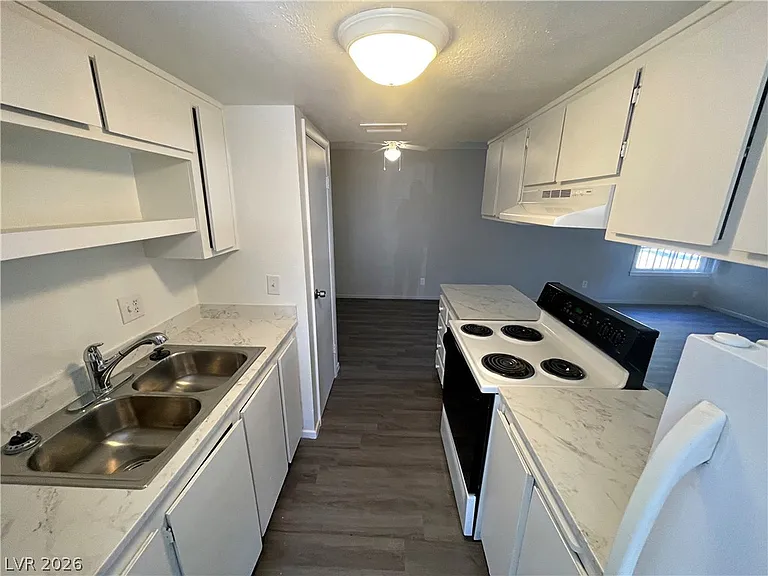 1351 Dorothy Ave #2 — Photo 4