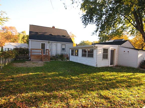5th image of 993 Hickory Hill Dr