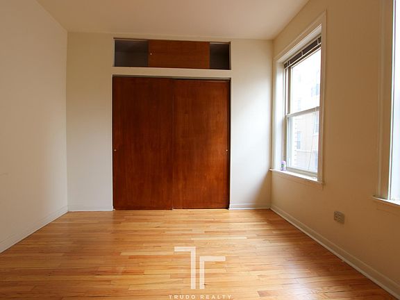 2nd image of 4235 N Paulina St