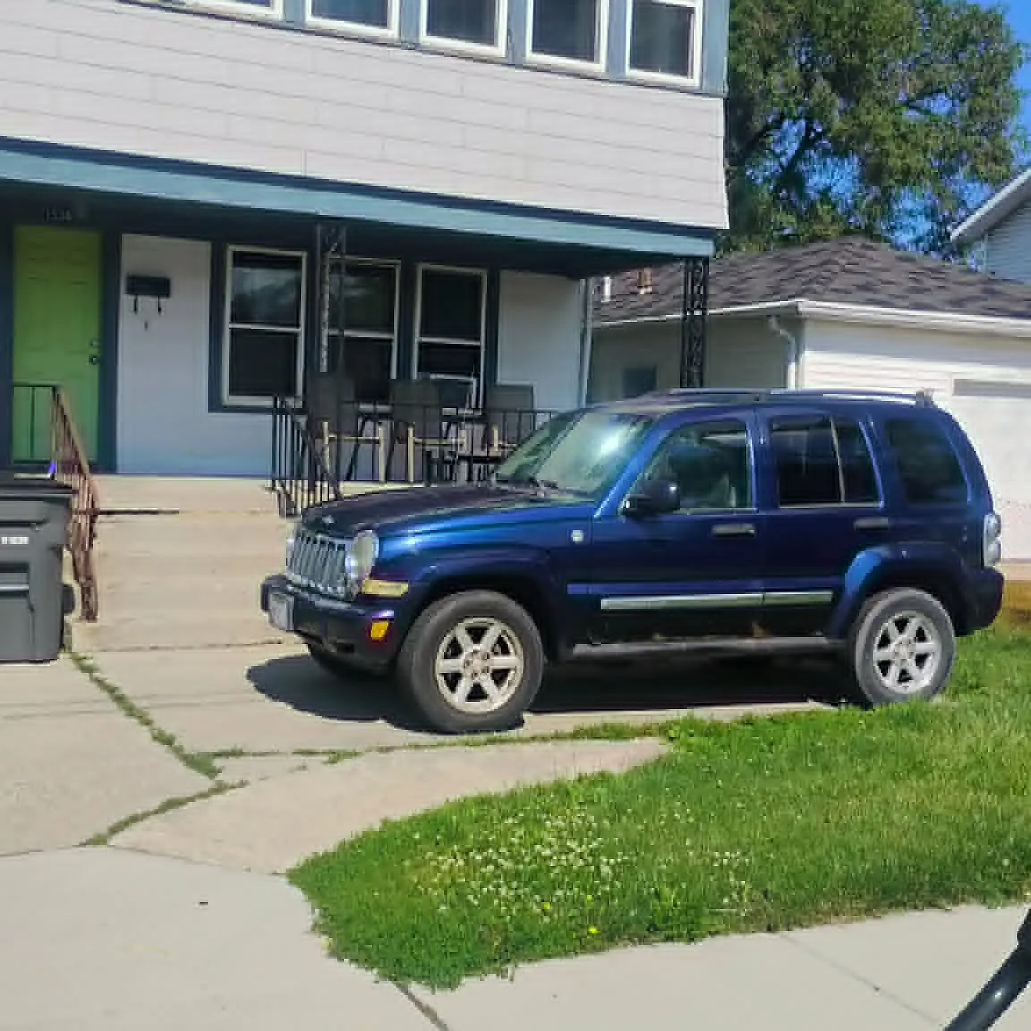 1534 E. Broadway Street - Upp — Photo 2