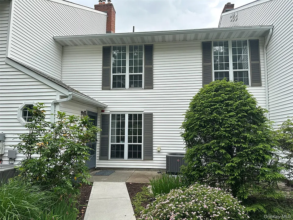 30 Homestead Village Dr