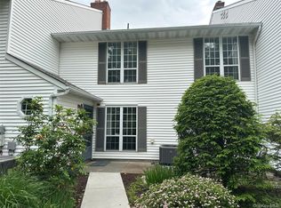 30 Homestead Village Dr, Warwick, NY 10990