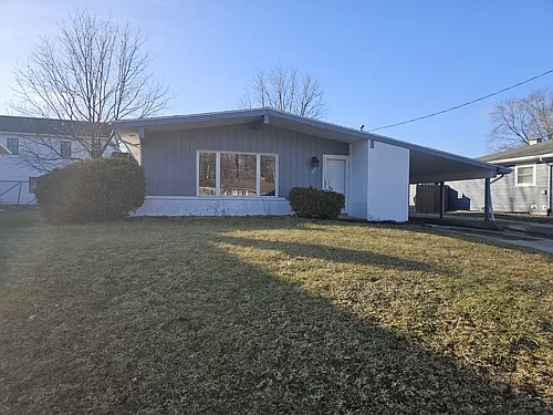 1009 N Twyckenham Dr Photo 1