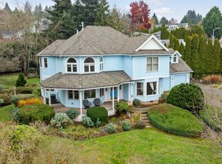 510 SW Alder St, Dundee, OR 97115