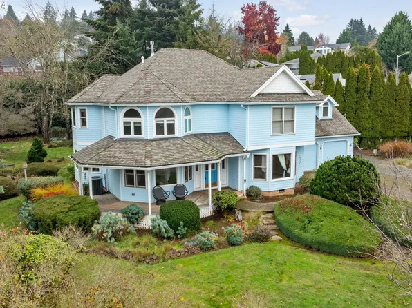 510 SW Alder St, Dundee, OR 97115