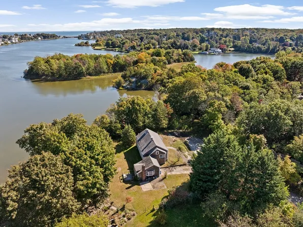 37 Richards Rd, Hull, MA 02045