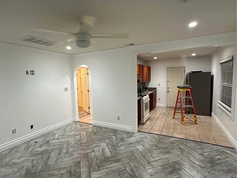 8610 Plymouth St — Photo 2