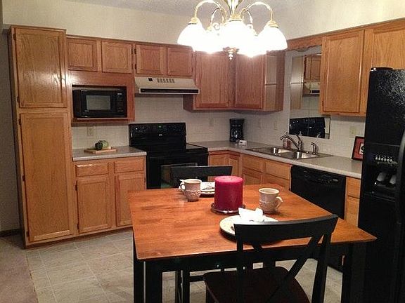 5th image of 2601 S Peck Ct Unit C