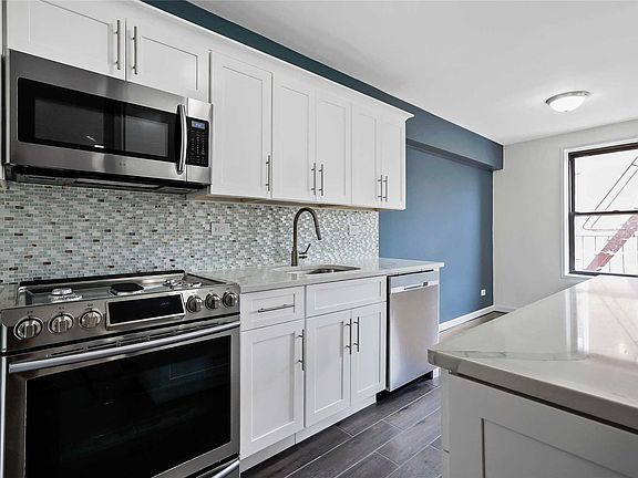 4th image of 8440 153rd Ave APT 4E