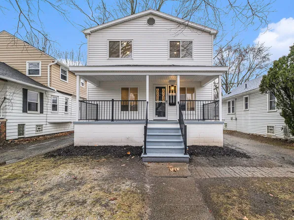 122 Florence St, Clawson, MI 48017