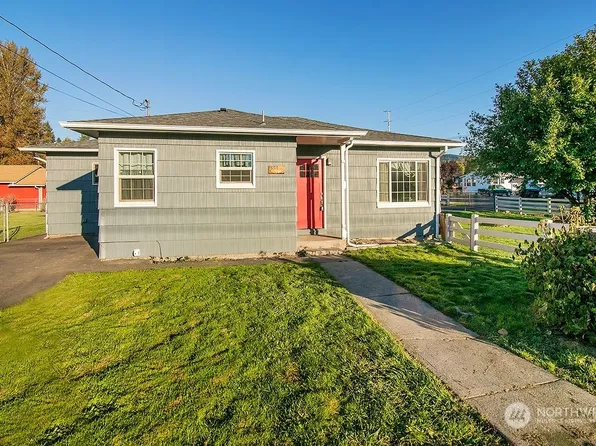 334 Roake Avenue SE, Castle Rock, WA 98611