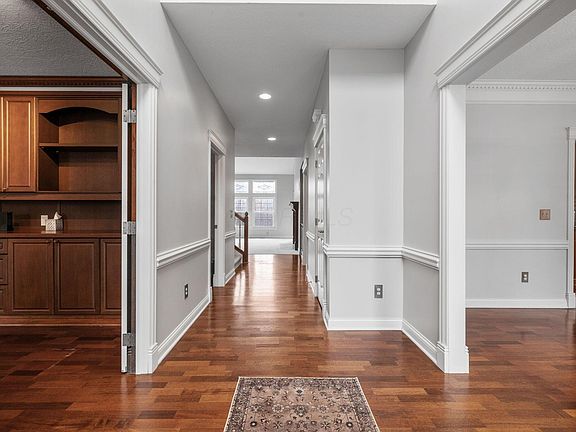5th image of 6573 Spinnaker Dr