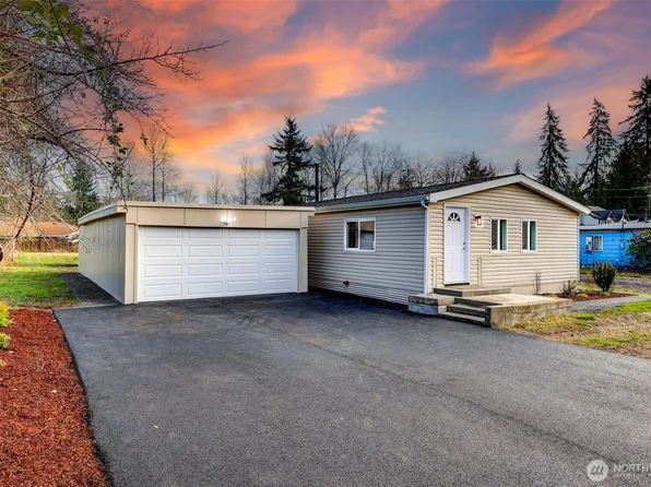 11221 40th Avenue E, Tacoma, WA 98446