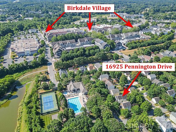3rd image of 16925 Pennington Dr