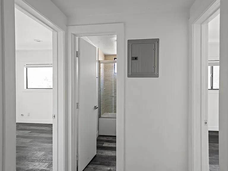 215 N Fickett St — Photo 21