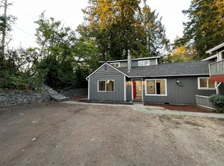 810 NW Hidden Meadow Way, Bremerton, WA 98312