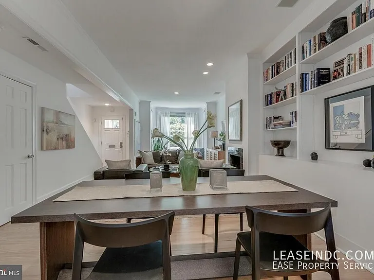 2503 I St NW — Photo 7