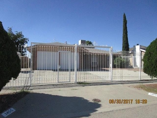1st image of 1455 Sierra Bonita Dr
