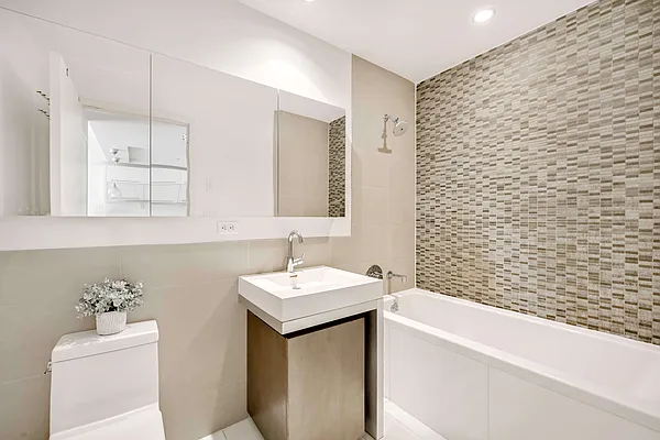 Sold by Compass | media 7