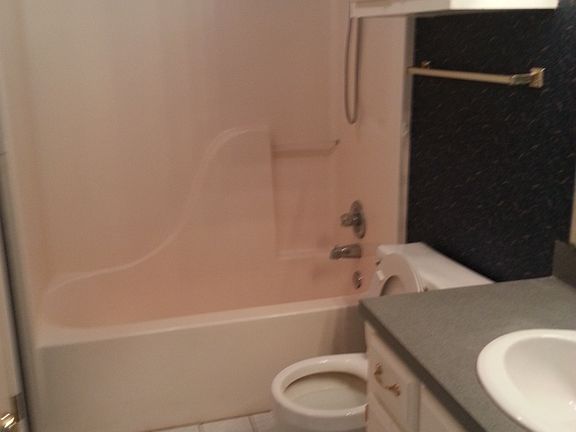 4th image of 2105 N Warren Dr