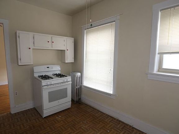 3rd image of 1200 W Thorndale Ave APT 6