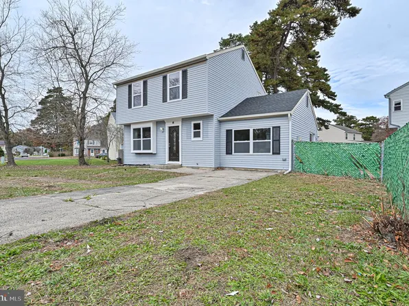10 Ramblewood Dr, Berlin, NJ 08009