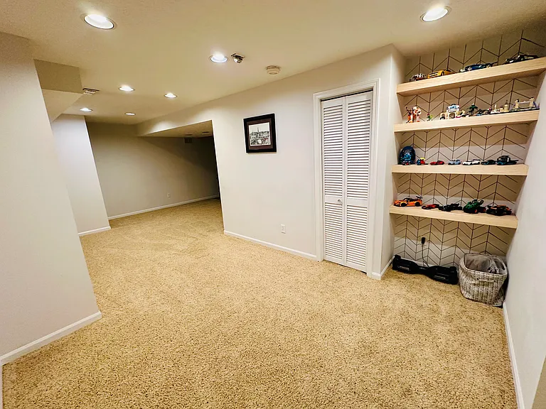 5273 Ivy Hill Dr — Photo 27