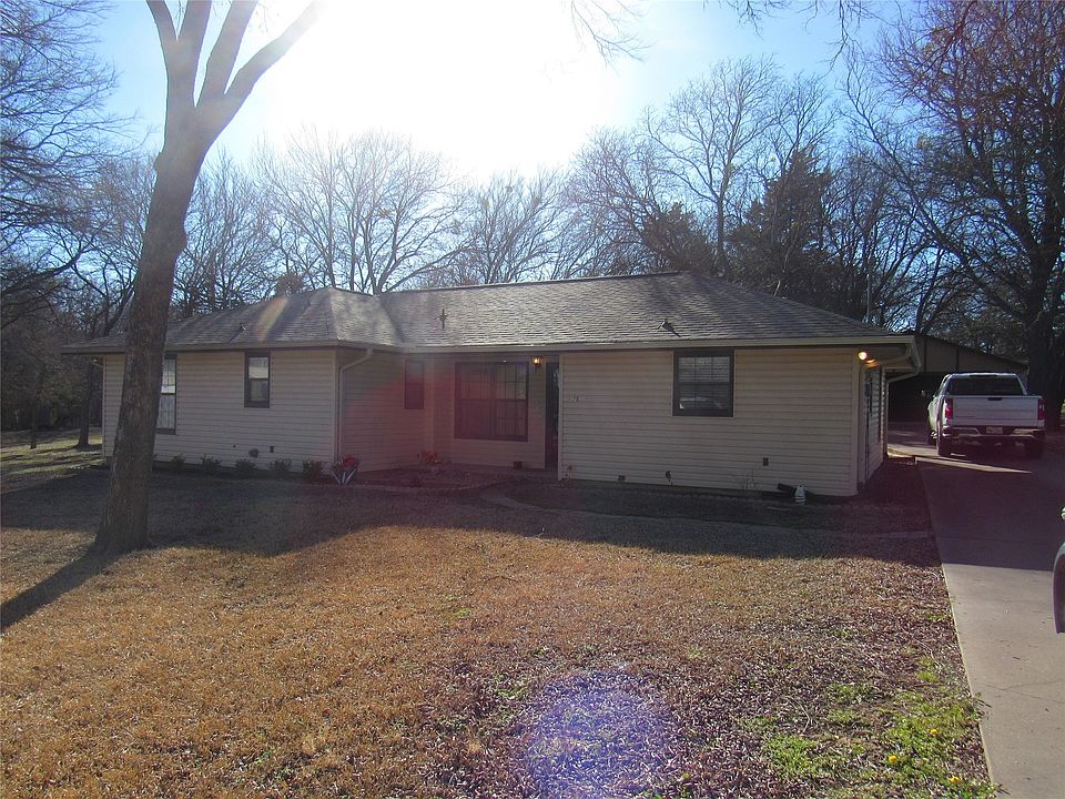 1st image of 75 Hickory Dr