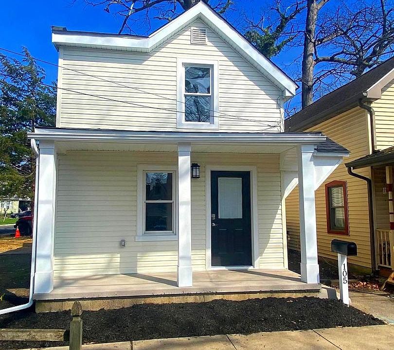 1st image of 105 3rd Ave