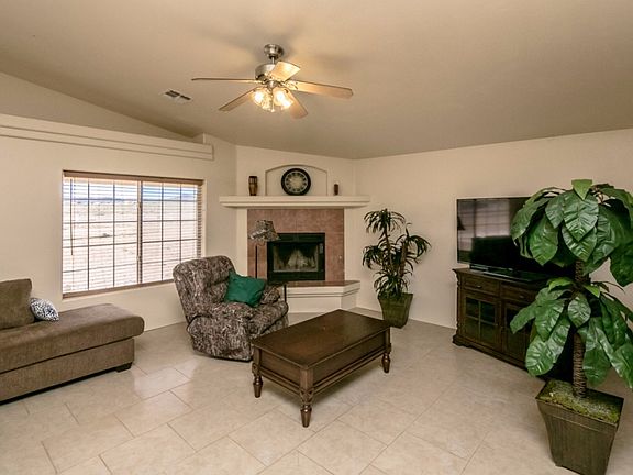 4th image of 4349 E Calle Gln