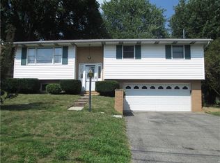 1212 Monastery Dr, Latrobe, PA