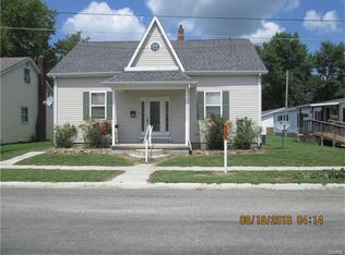 815 N 1st St, Breese, IL