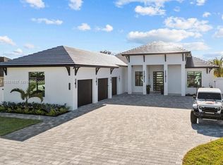 337 SW Kestor Dr, Port Saint Lucie, FL 34953