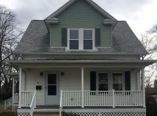 45 Stebbins St, Chicopee, MA 01020