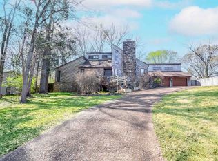 8567 Walnut Grove Rd, Cordova, TN 38018
