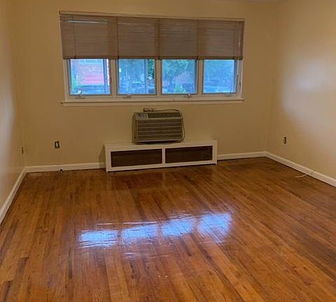 Living Room w/ AC included.