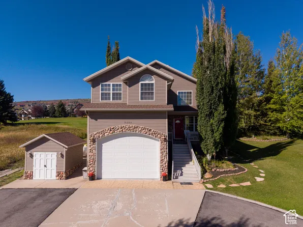 2565 S Country Club Dr, Garden City, UT 84028