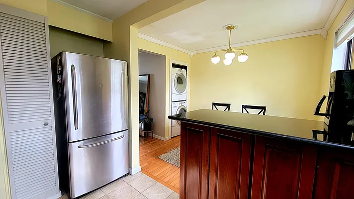 Sold by Astor Brokerage, Ltd. | media 17