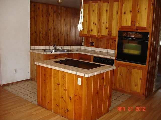 2nd image of 3530 Hill Crest Dr