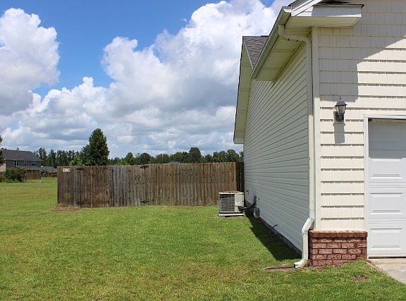 2nd image of 183 Timberland Dr NE